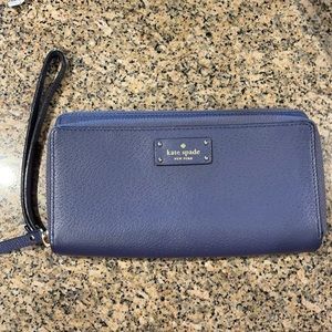 Kate spade NY grained leather wristlet